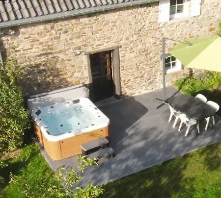 Ardennes Au Coin Du Feu Jacuzzi Sauna Et Nature Prázdninový dům *